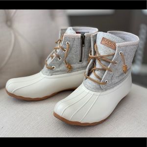 Sperry Duck Boots - Size 9